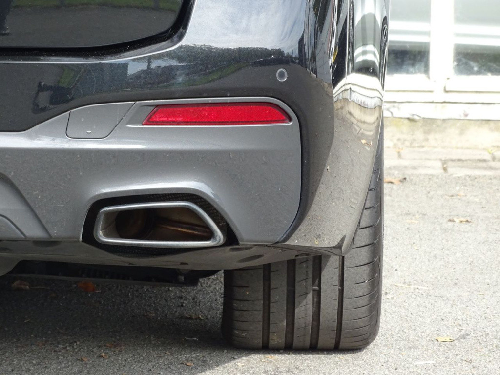 BMW 5 Serie touring 520d executive edition m sportpakket | laser led | harm
