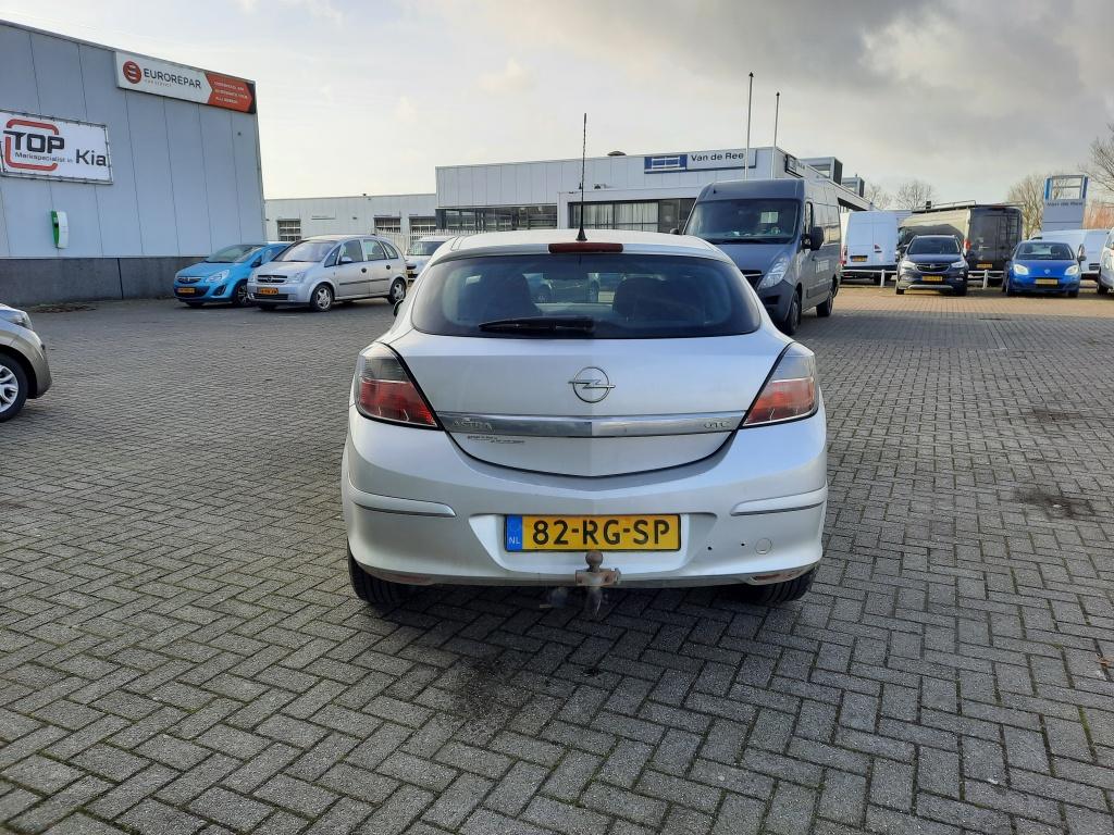 Opel Astra gtc 1.6 sport