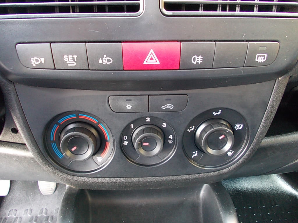 Fiat Doblo 1.3 jtd 90pk multijet 91000km airco, sch.deur