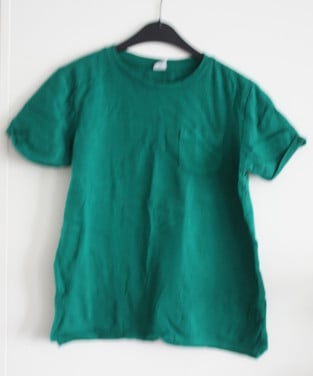 Groen shirt met borst zaje maat 158-164