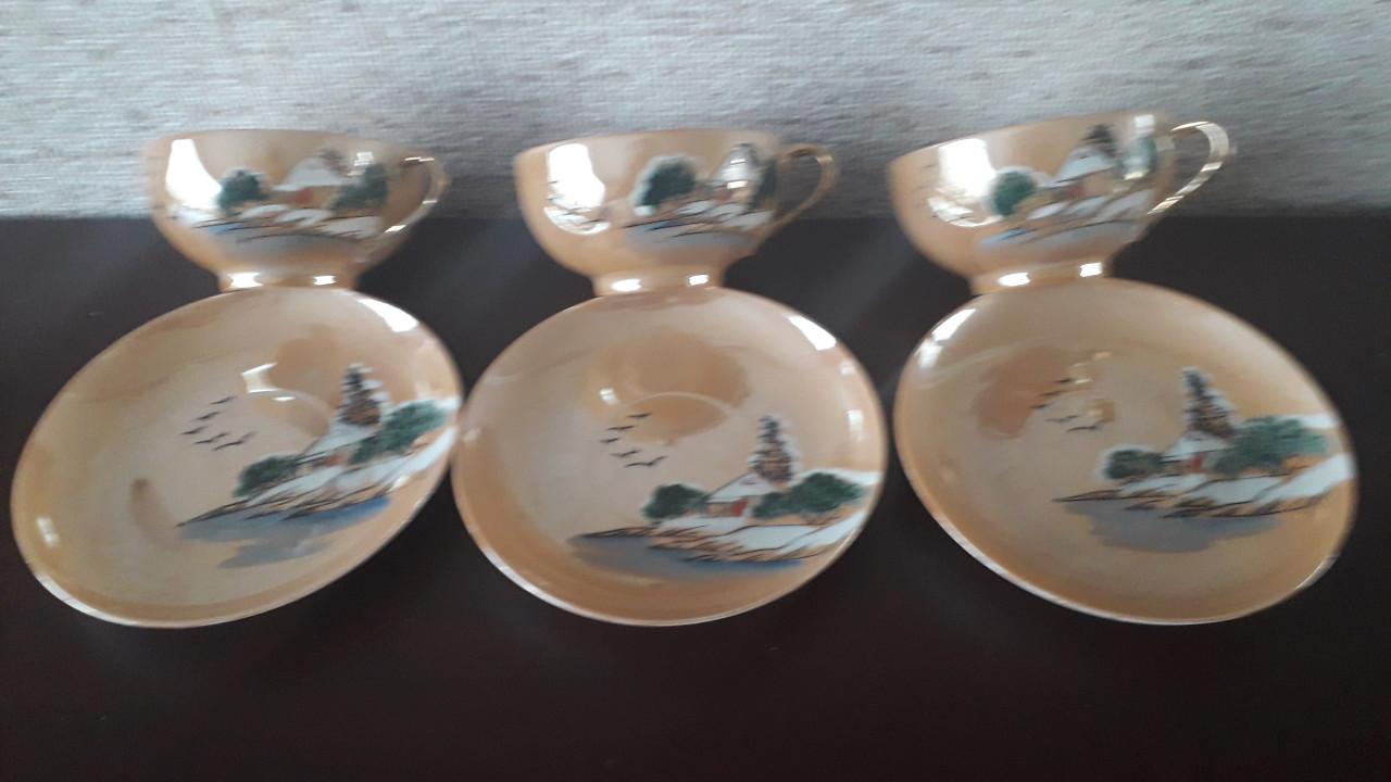 Japans blauw-bruin servies