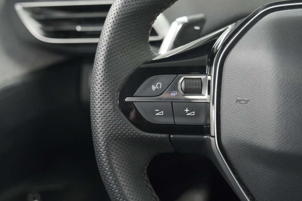 Peugeot 3008 hybrid4 300 gt | elektrisch panoramadak | dodehoekdetectie | c