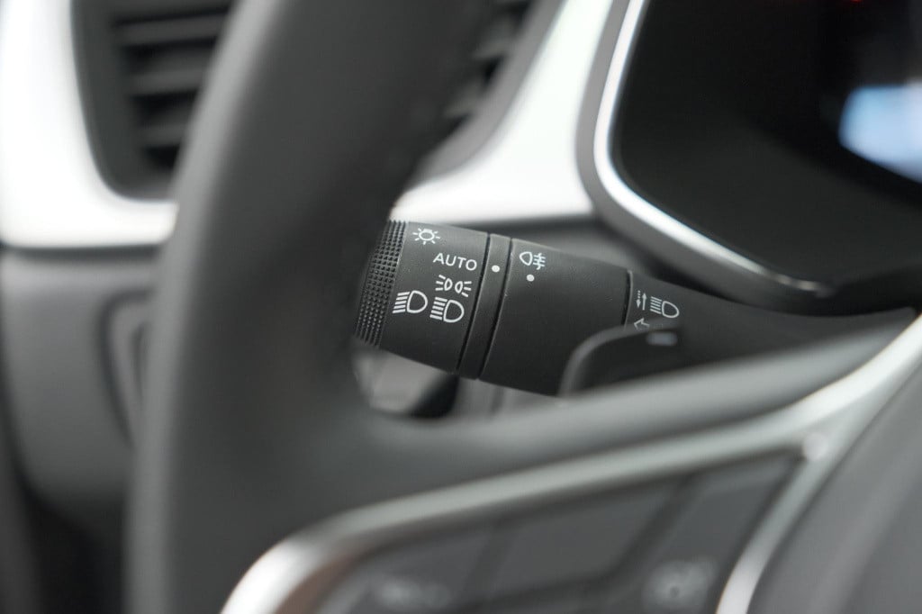 Renault Captur mild hybrid 140 edc techno | camera | 9.3 inch scherm | appl