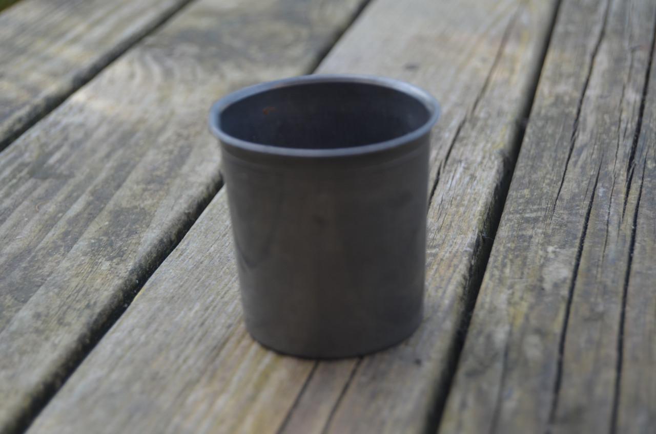 4 Tinnen kannen / maatbekers diverse maten