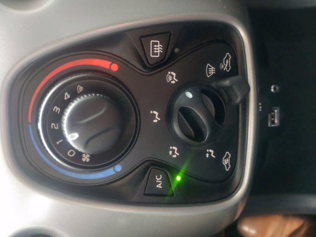 Peugeot 108 1.0 e-vti blue lion