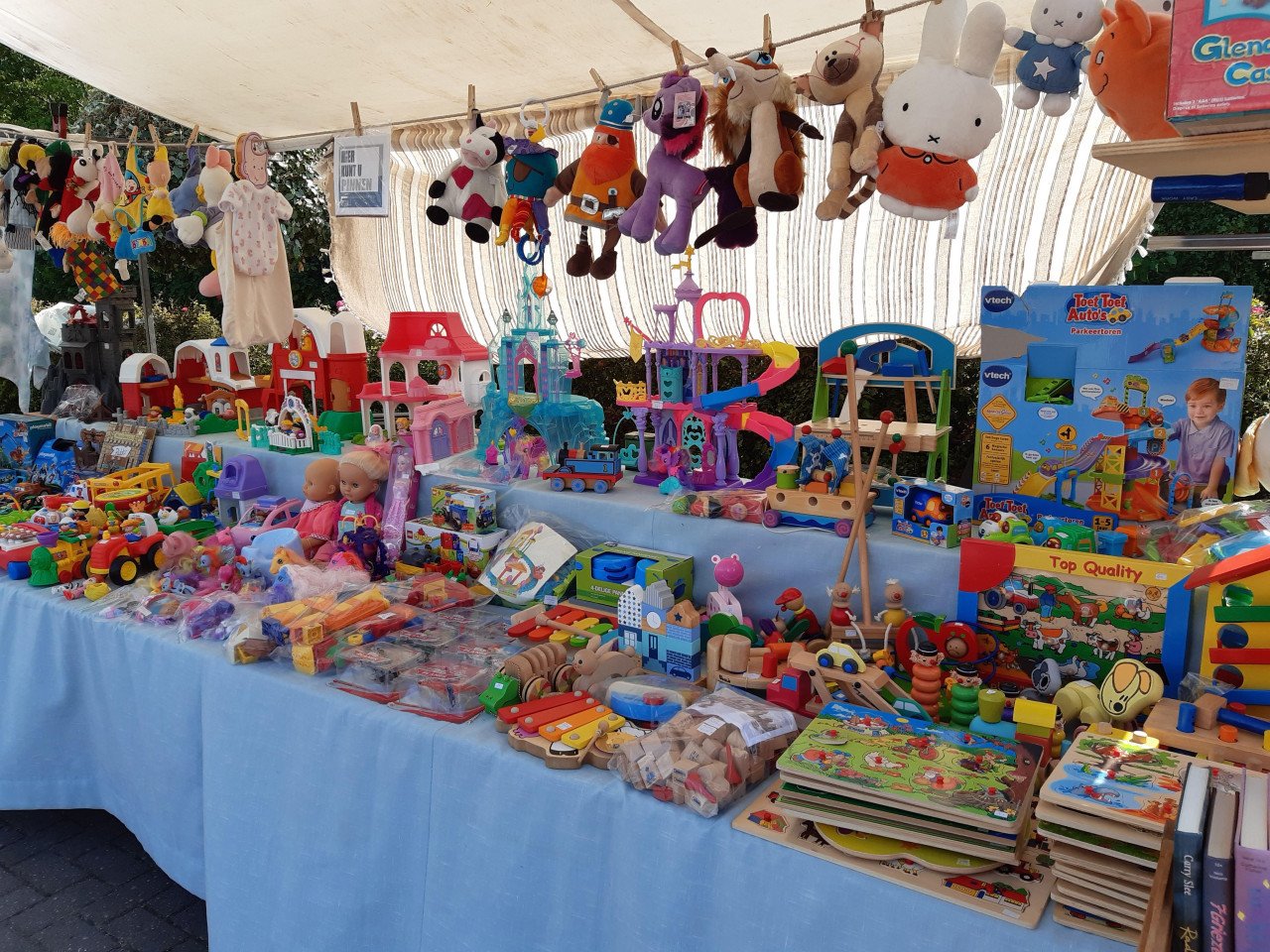 Maandag 14 juli Vintage en Brocantemarkt