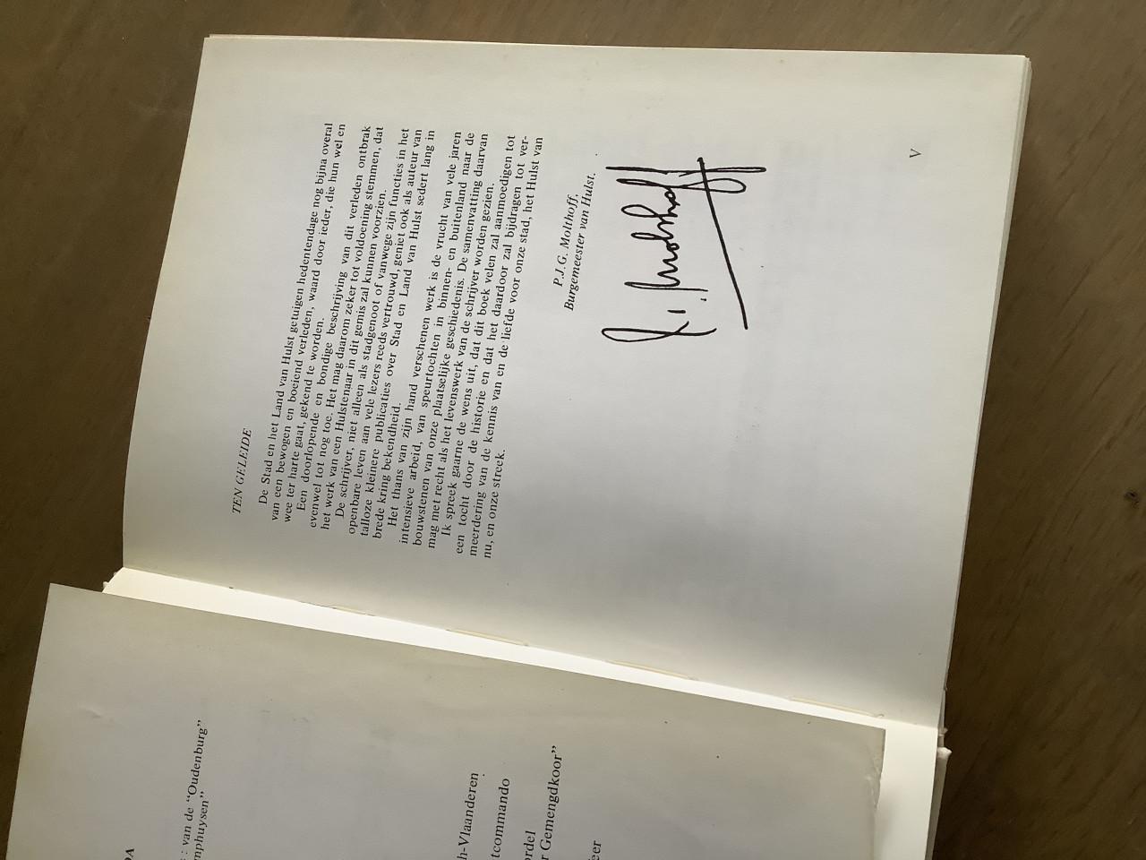 Boek: De Geschiedenis van Hulst - P.J. Brand