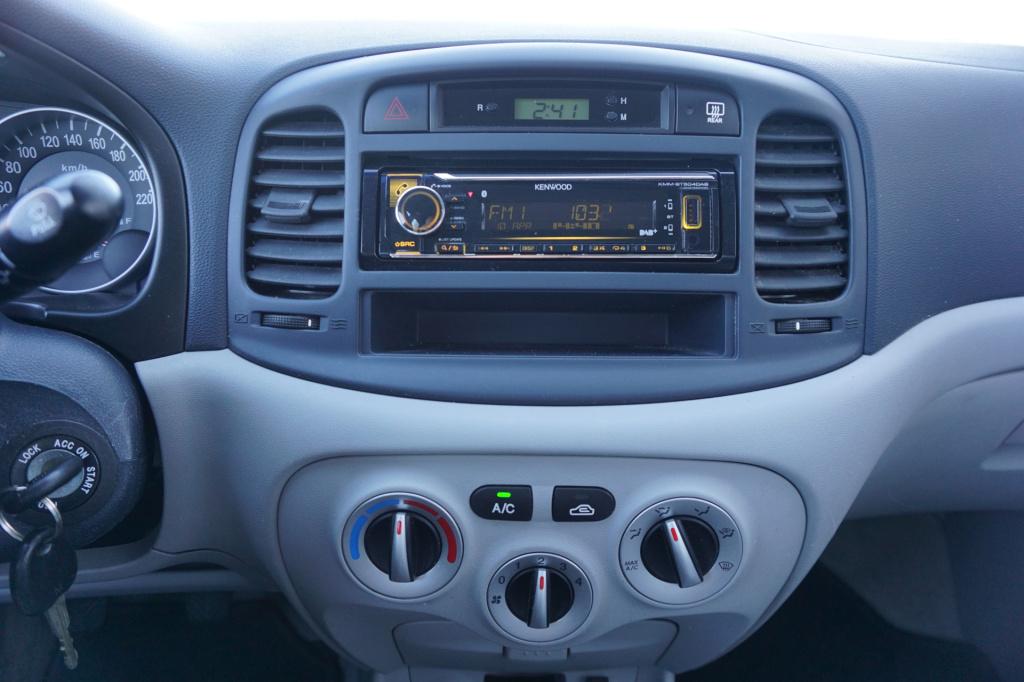 Hyundai Accent 1.6i dynamic airco / elektr. ramen / trekhaak / nap