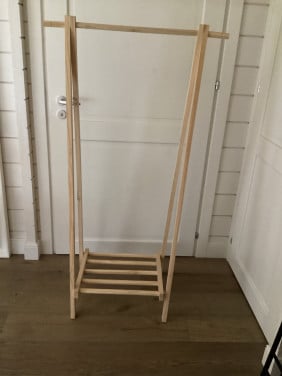 Houten kledingrek, inklapbaar GOES gratis GERESERVEERD