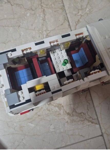 Lego Creator: Volkswagen t1 kampeerbus 10220