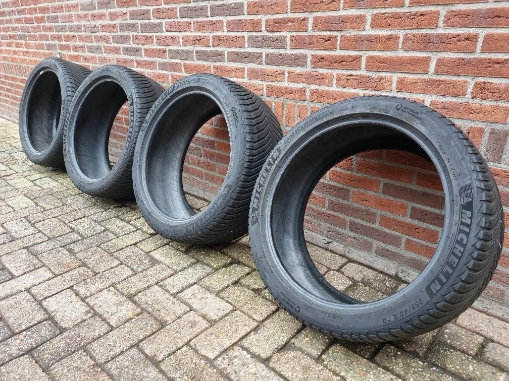 Michelin CrossClimate 2 SUV (VOL) 255/40 R20 101H.