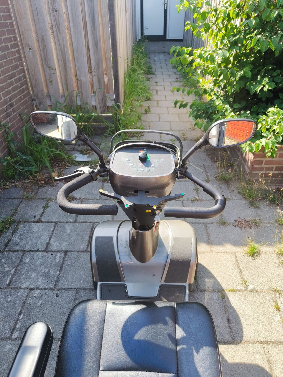 Scootmobiel sterling s700 nieuwe accu twv. €800