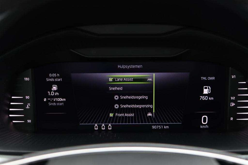 Skoda Scala 1.0 tsi sport business