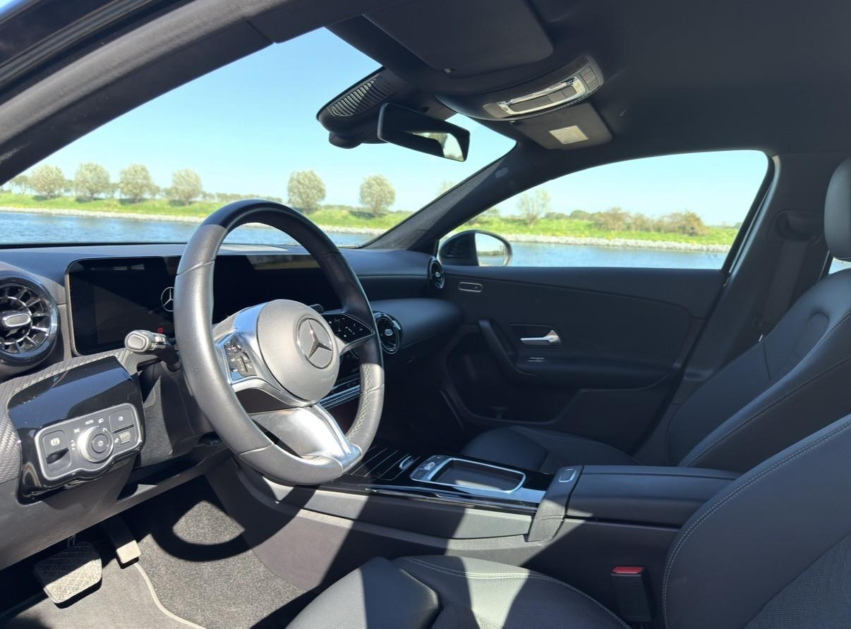 Mercedes-Benz A-Klasse A 250 E 218pk 8G-DCT 2024 Zwart