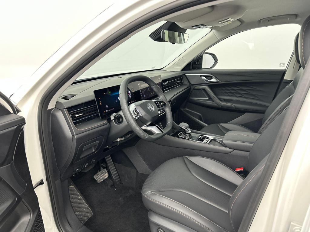 MG Hs mg phev 1.5 luxury madness deal edition
