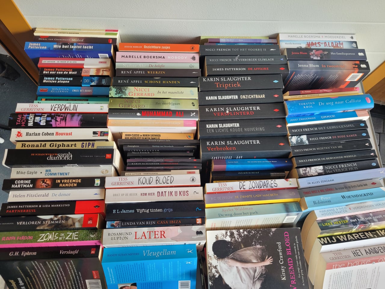 Boeken, €2,50 p.s.
