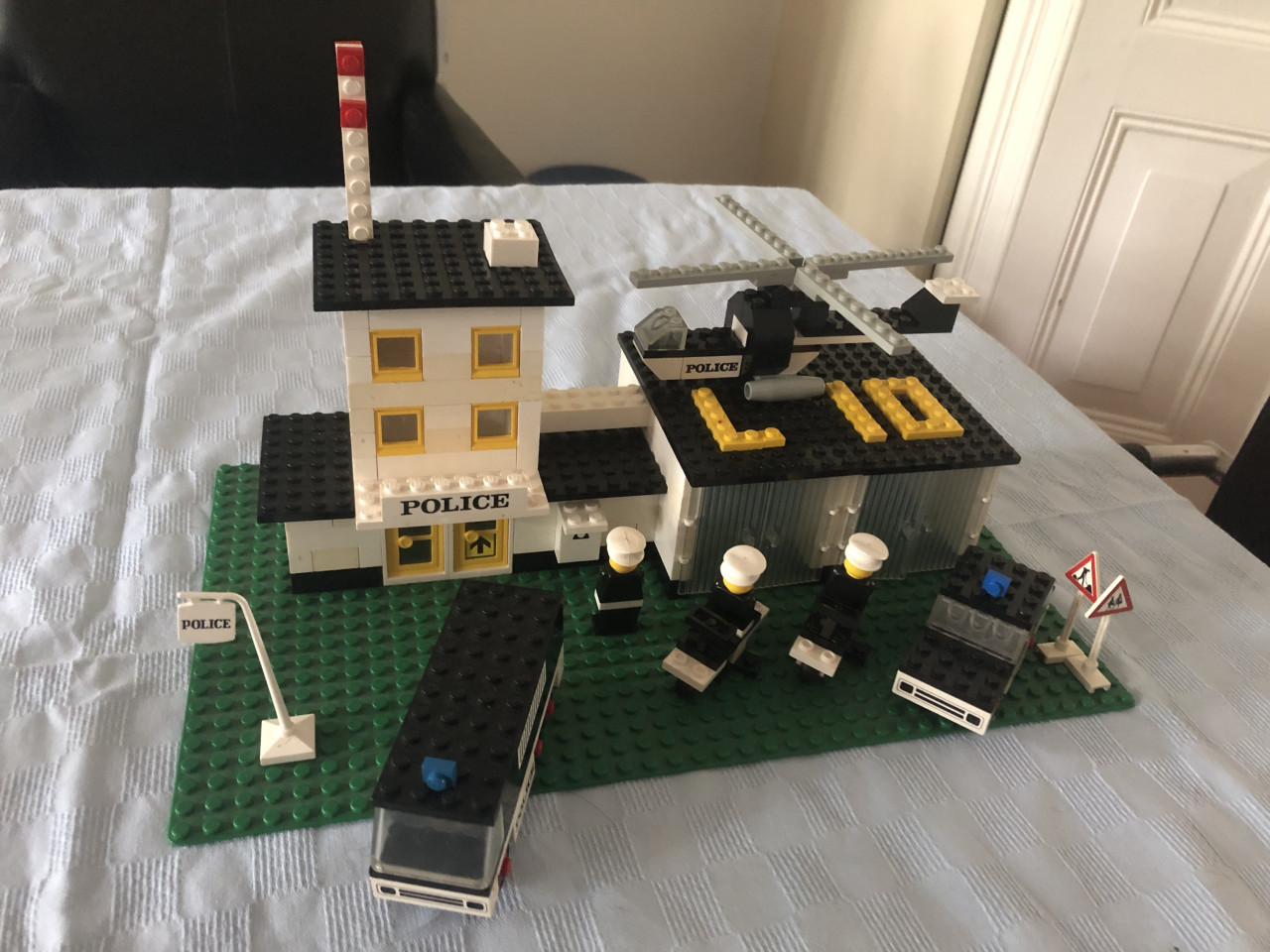 Lego vintage poltitebureau