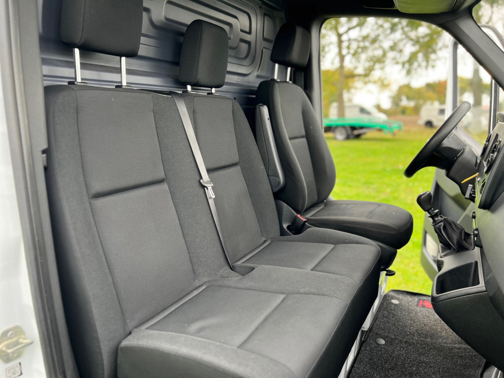 Mercedes-Benz Sprinter 211 cdi l2h2//mbux//pdc//3-zits