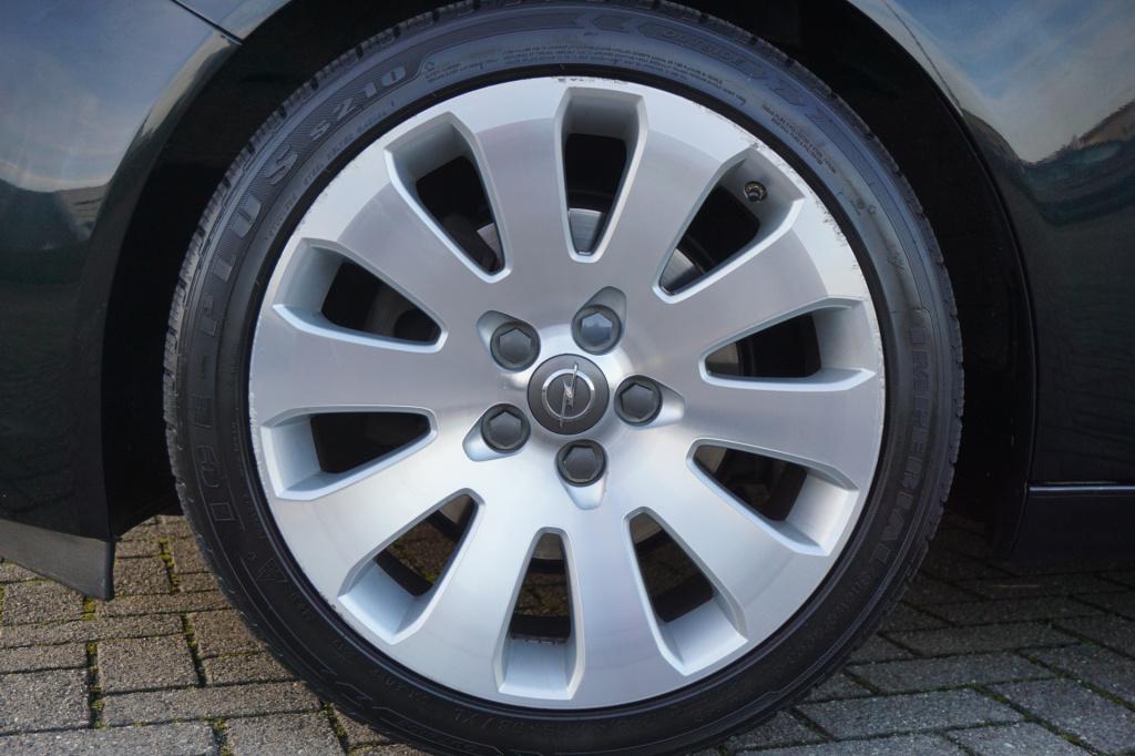 Opel Insignia sports tourer 1.6 t cosmo climate / navi / cruise / leder / p