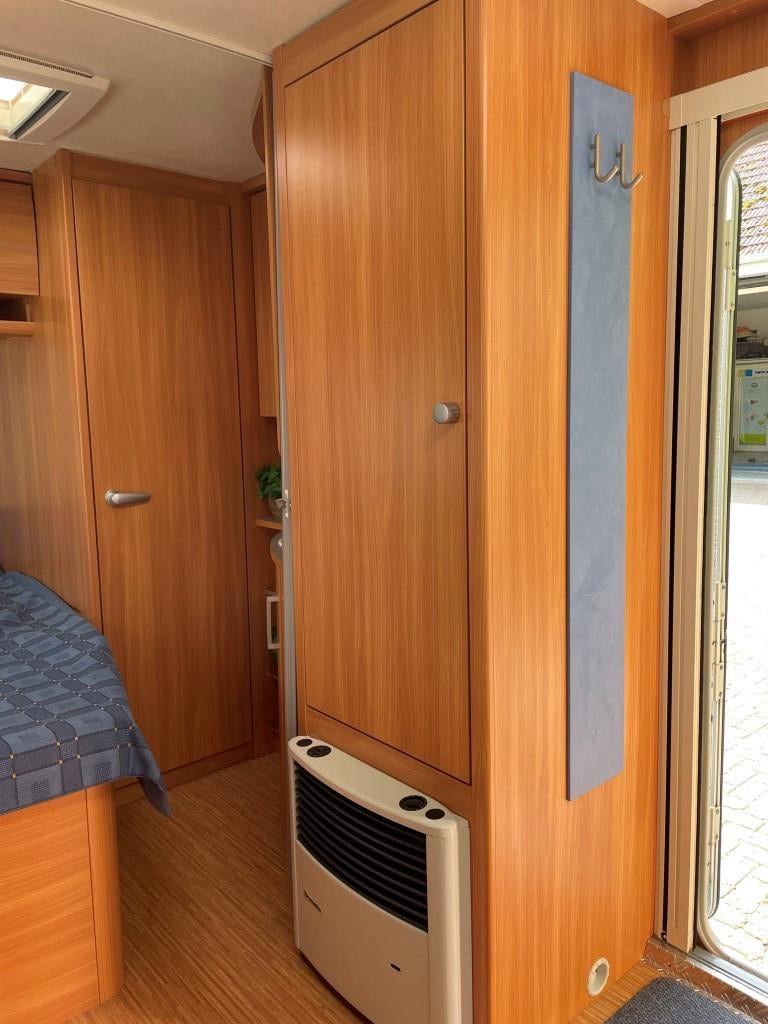 Knaus Sport 450 FU met mover