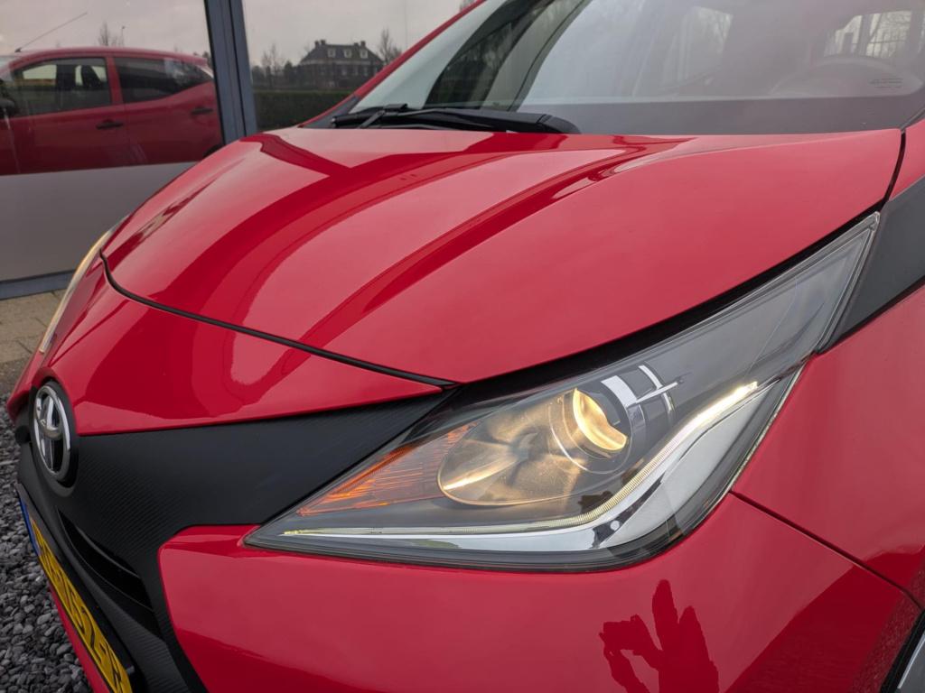 Toyota Aygo 1.0 vvt-i x-fun | airco | bluetooth