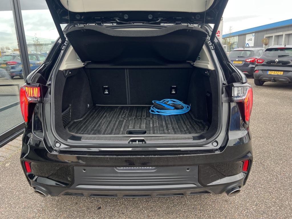 Lynk & Co 01 1.5 261pk plug in hybrid , black edition , zwarte velgen , pan