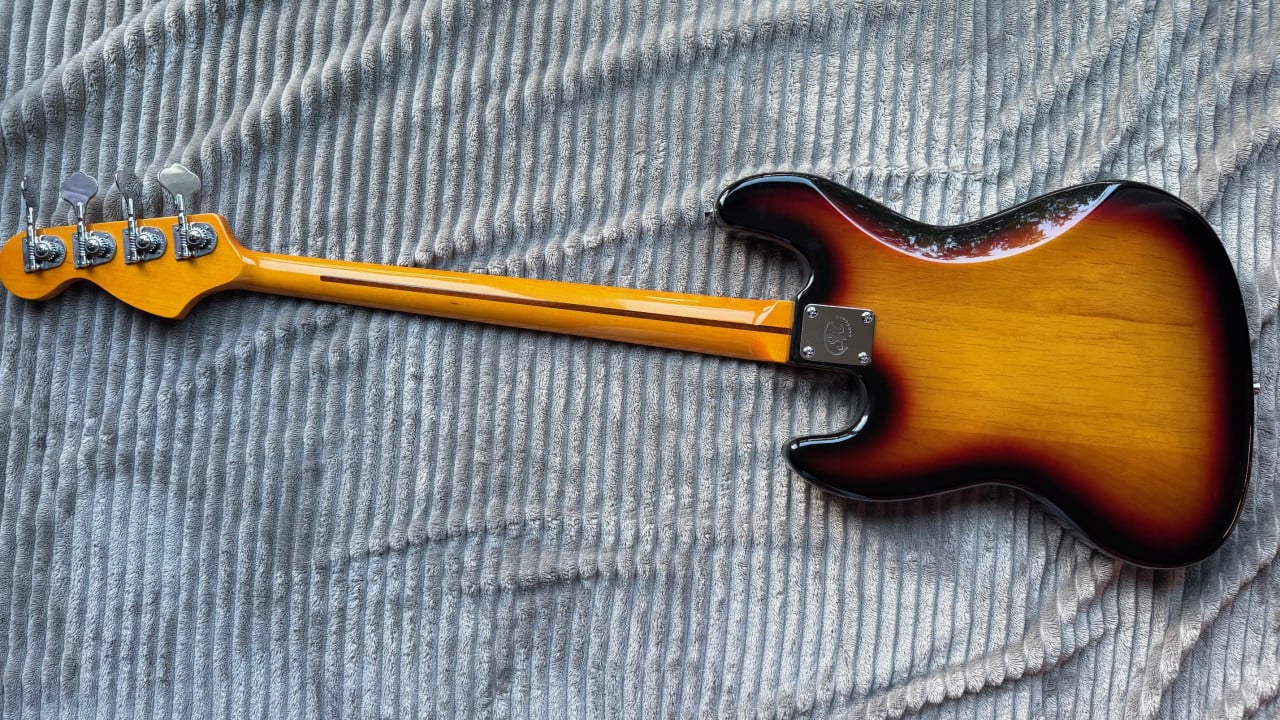 SX bas, model Fender Jazzbass