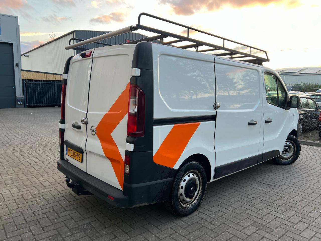 Opel Vivaro 1.6 CDTI L1H1 Edition 120.120 KM NAP !