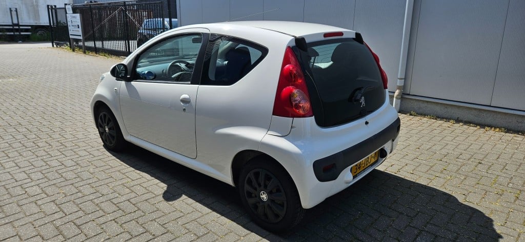 Peugeot 107