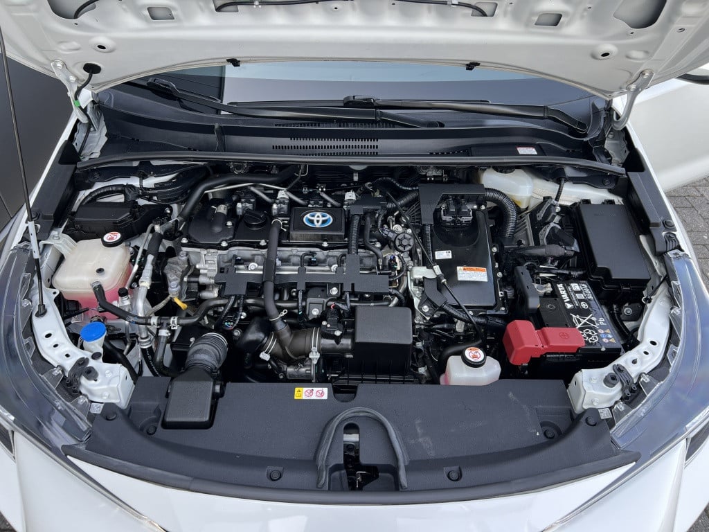 Toyota Corolla Touring Sports 1.8 hybrid trek