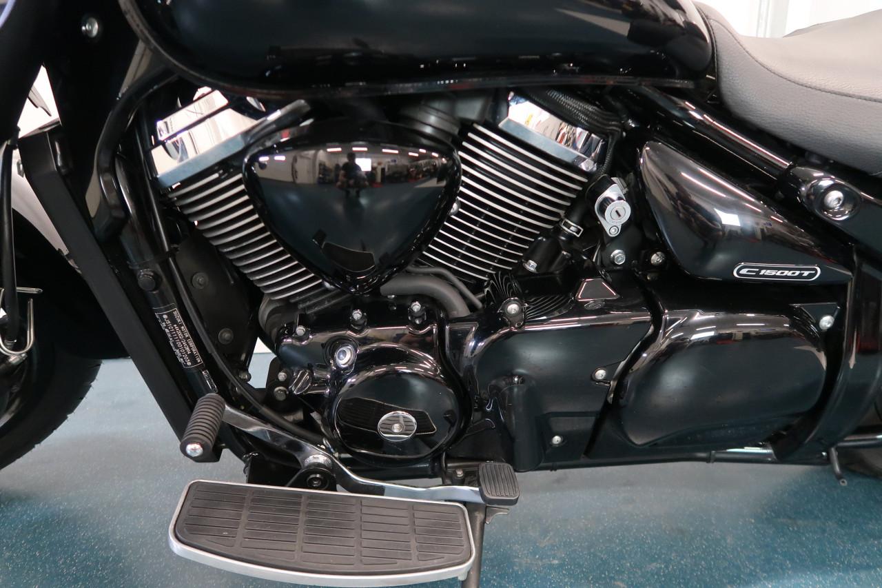 Suzuki Intruder C1500BT zeer lage km stand
