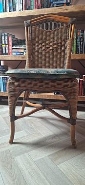 STOELEN