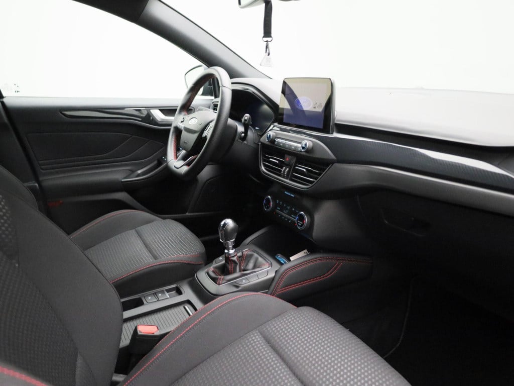 Ford Focus 1.0 ecoboost hybrid st line x business | lmv | parkeer sensoren 