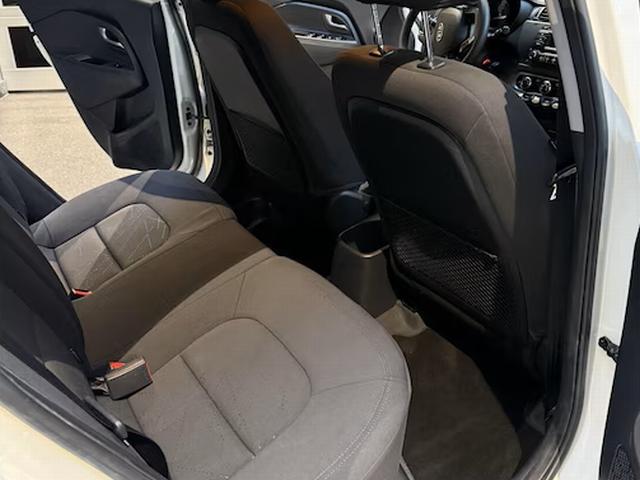 Kia Rio 1.2 cvvt airco | cruise | trekhaak | bluetooth | nap etc.