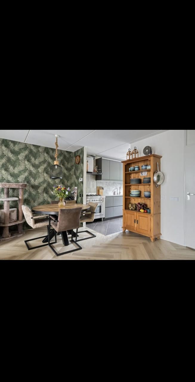 Instapklare woning, in de groene omgeving "Rivierenpark "