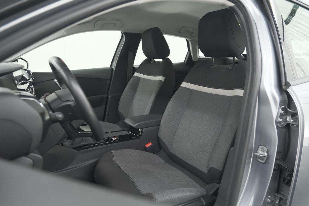 Citroen C4 puretech 130 feel | trekhaak | camera | allseason banden | clima
