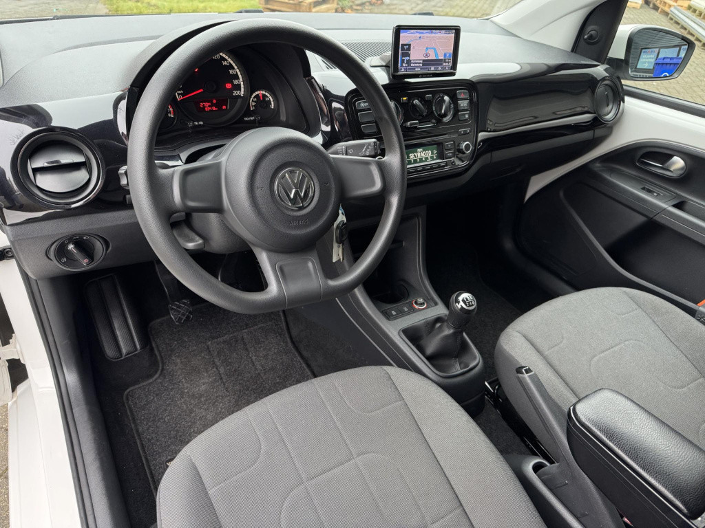 Volkswagen UP! 1.0 move up! bluemotion executive pack | airco | park. senso