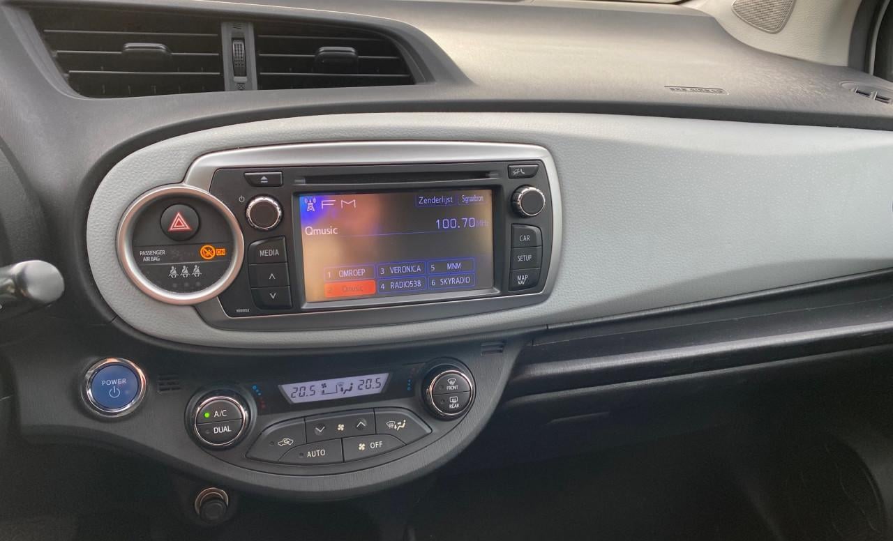 Toyota Yaris Hybride | Automaat | Eerste eigenaar | Airco | NAP en Historie