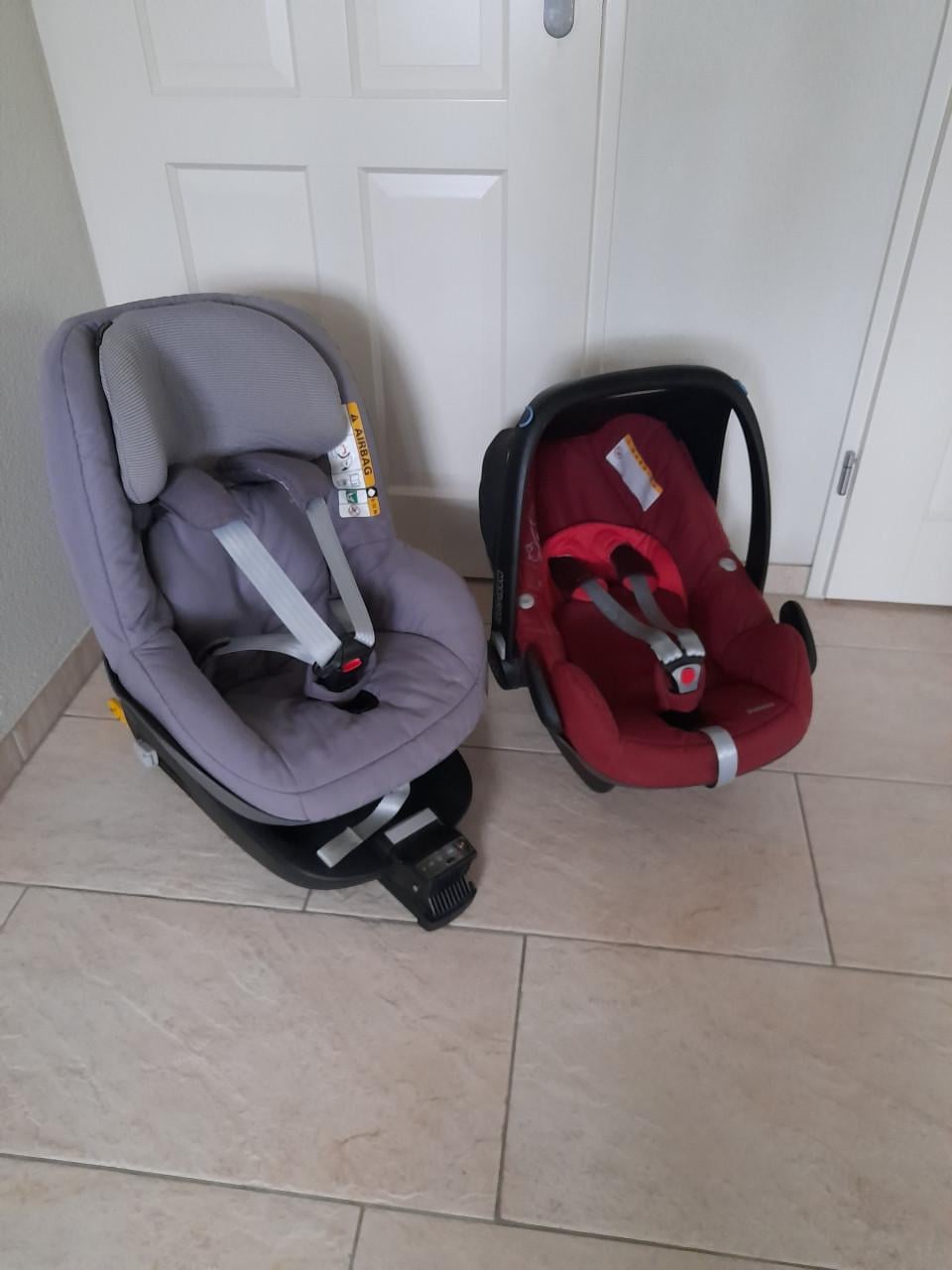 Maxi cosi pebble set met iso fix van 0/9 mnd en 9/18kg (in goede nette st.