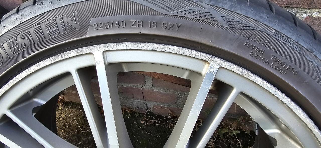 Lexus CT200h 18" velgen 5x100