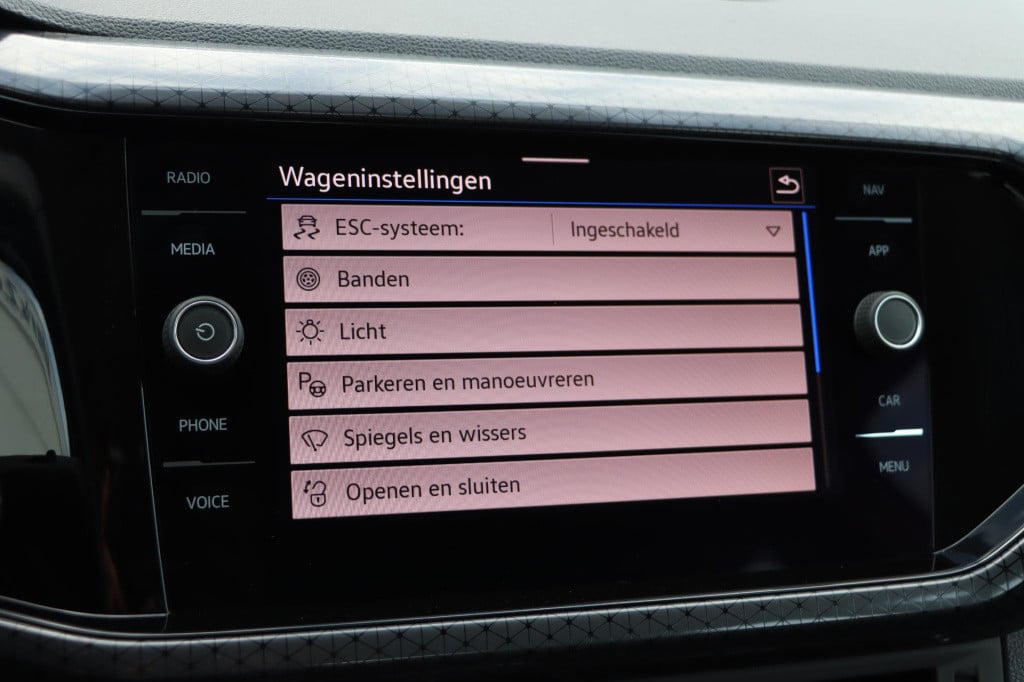 Volkswagen T-cross 1.5 tsi style business r