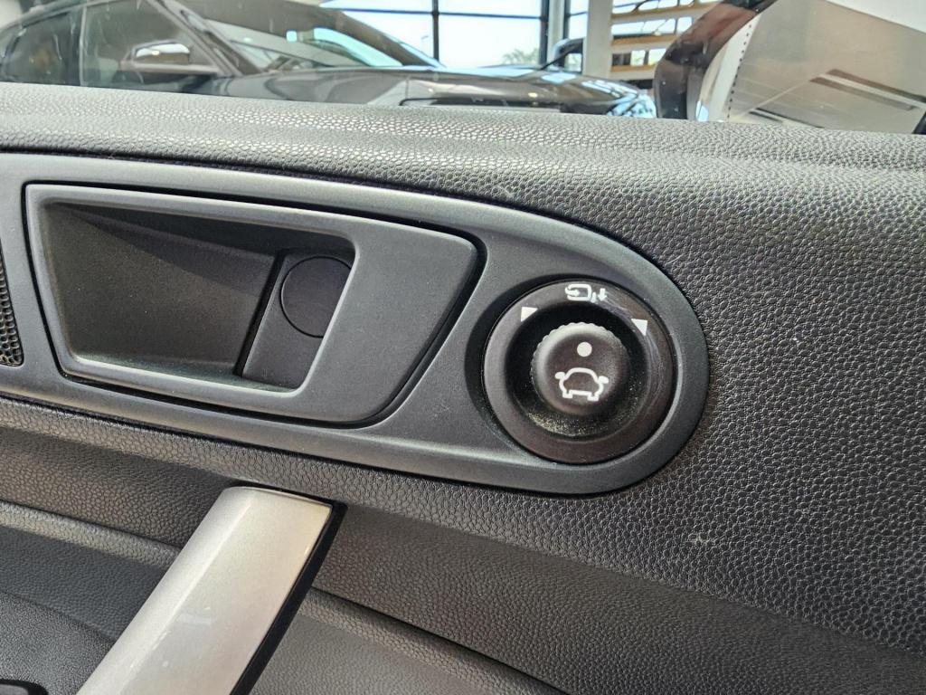 Ford Fiesta 1.25 titanium trekhaak 1e eigenaar