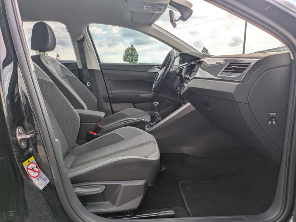 Volkswagen Polo 1.0 tsi highline | adaptieve cruise control | carplay | nav