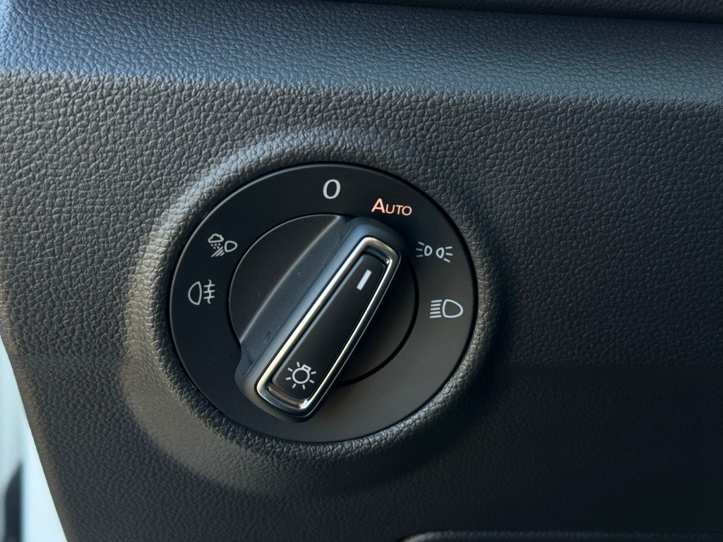 Volkswagen T-roc 1.5 tsi r-line edition * camera * massage * parkeerhulp