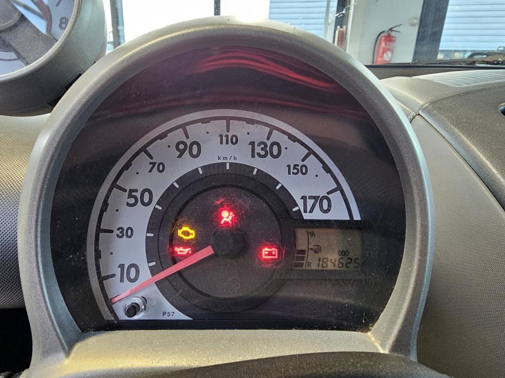 Peugeot 107 1.0-12v xs