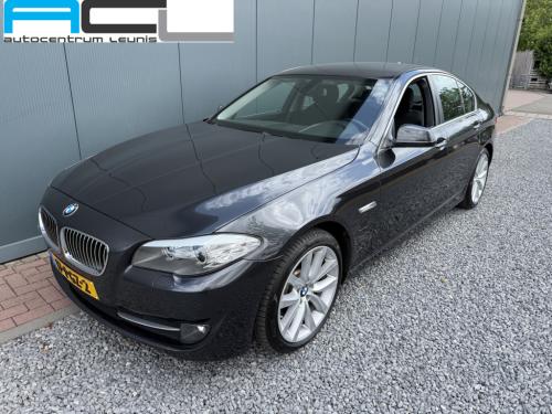 BMW 5 Serie 528i 6-cilinder executive sedan