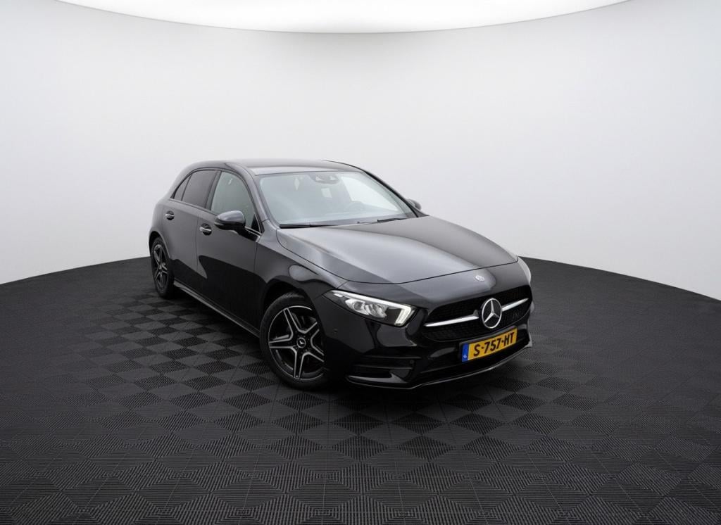 Mercedes-Benz A-Klasse 250 e business solution amg limited soh 96%