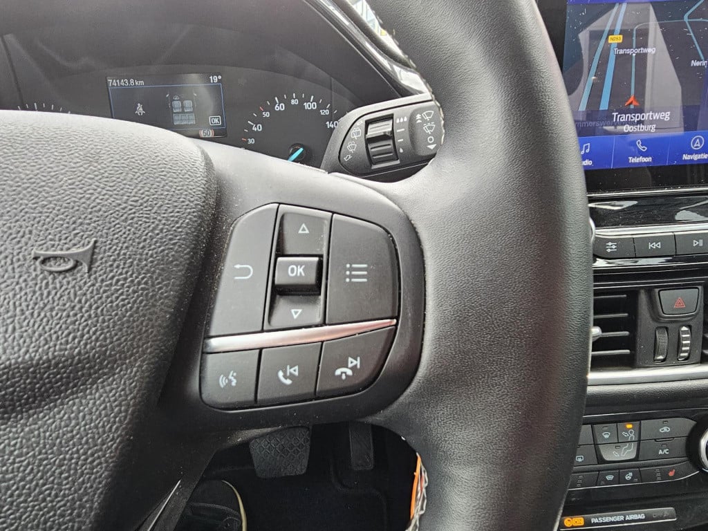 Ford Puma 1.0 ecoboost hybrid titanium