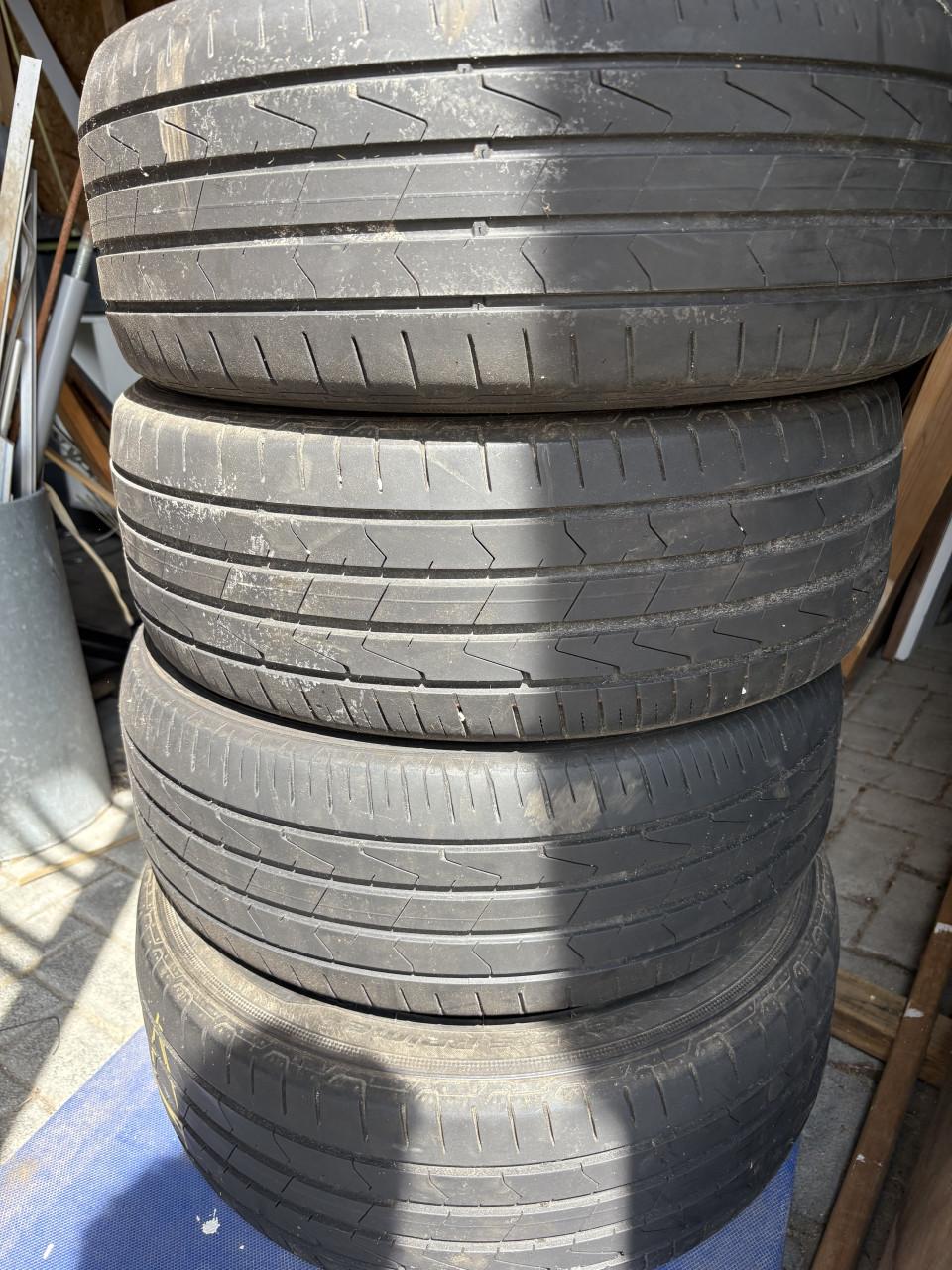 Zomerbanden Hankook 205/55 R16 reserveset