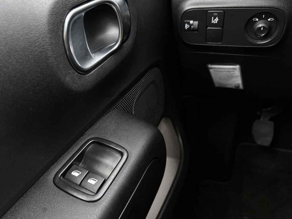 Citroen C3 83pk feel edition | rijklaar | navigatie | apple carplay | activ